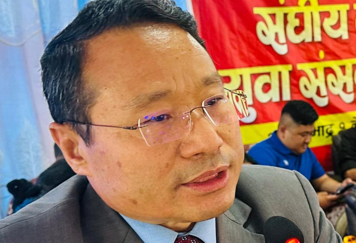 गल्ती नगर्ने नेता नै हुँदैन, तर ओली गल्ती स्वीकार्न तयार हुनुहुन्नः वर्षमान पुन