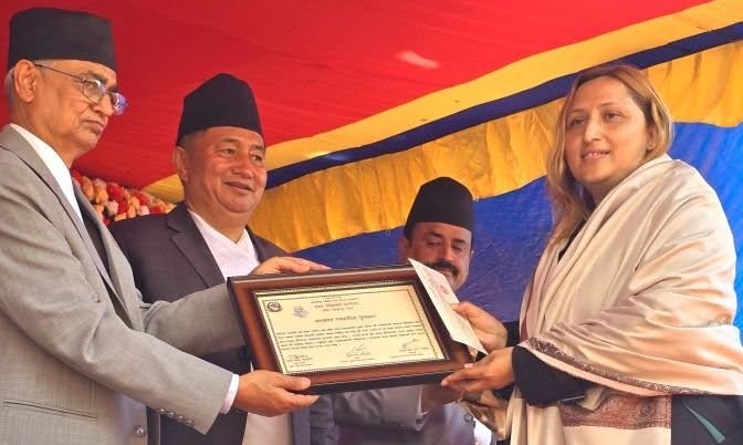 पत्रकार महासंघ काठमाडौंकी अध्यक्ष अर्याललाई संस्थागत पुरस्कार