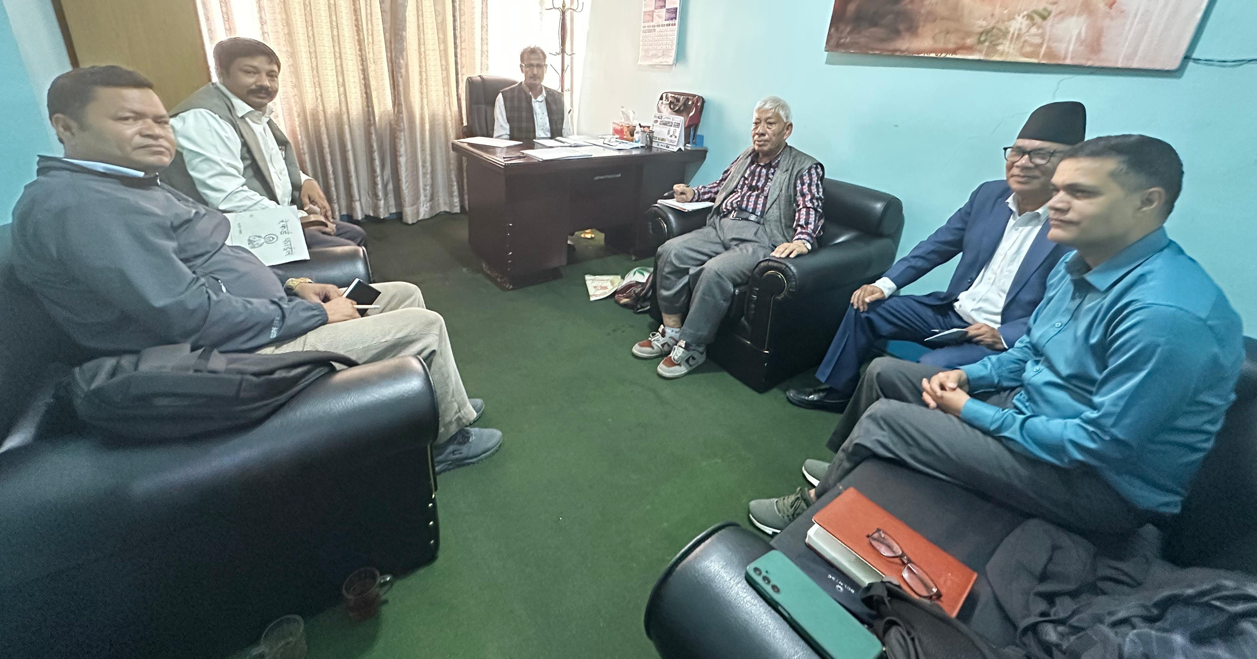 किसान, मजदुर र सुकुम्बासीहरू पार्टी र क्रान्तिका आधारभूत वर्ग हुन्: अग्नि सापकोटा