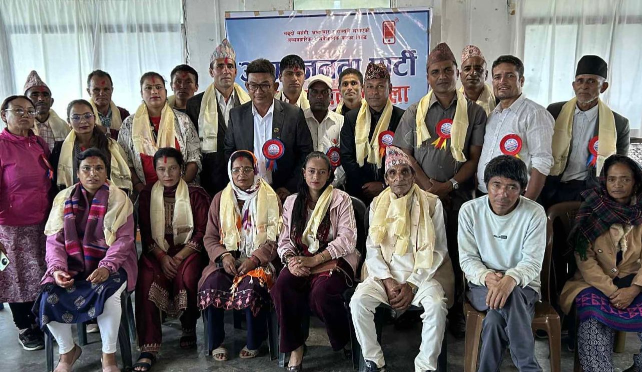 दुई तीहाइको शक्तिशाली सरकार भनिए पनि जनताको पक्षमा काम गर्न सकेनः तिलक थापा