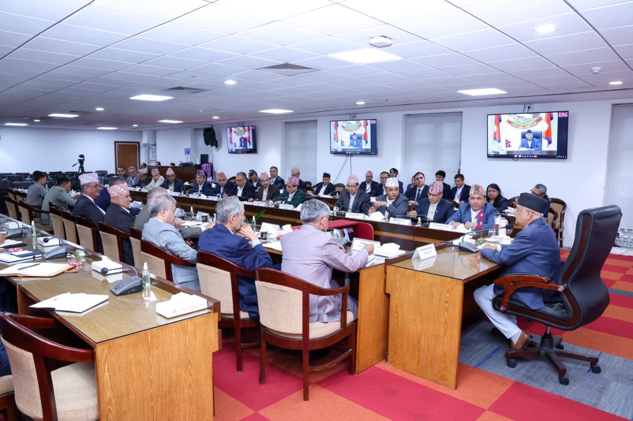 देशमा परिवर्तन हुने गरी गम्भीरताका साथ काम गर्न प्रधानमन्त्रीको निर्देशन