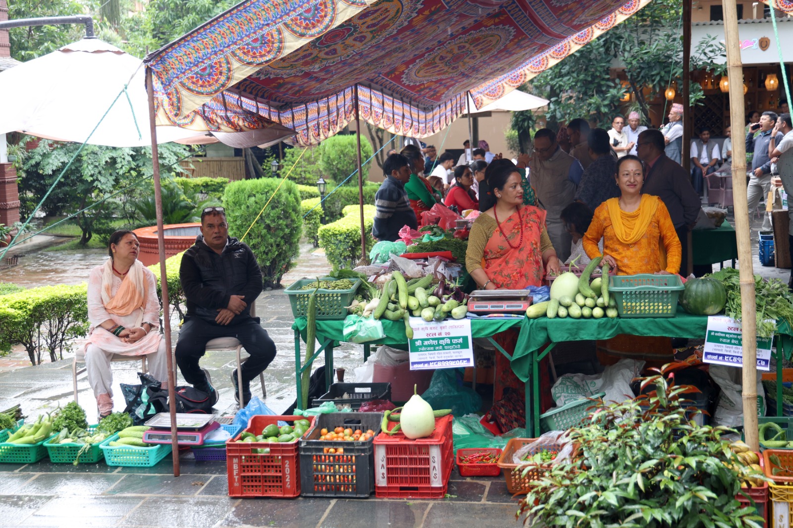 रैथाने कृषि बजारप्रति उपभोक्ताको आकर्षण (फोटो फिचर)